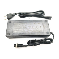 Chargeur 59.1V 2A pour...