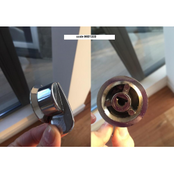 Bouton chromé pour table de...